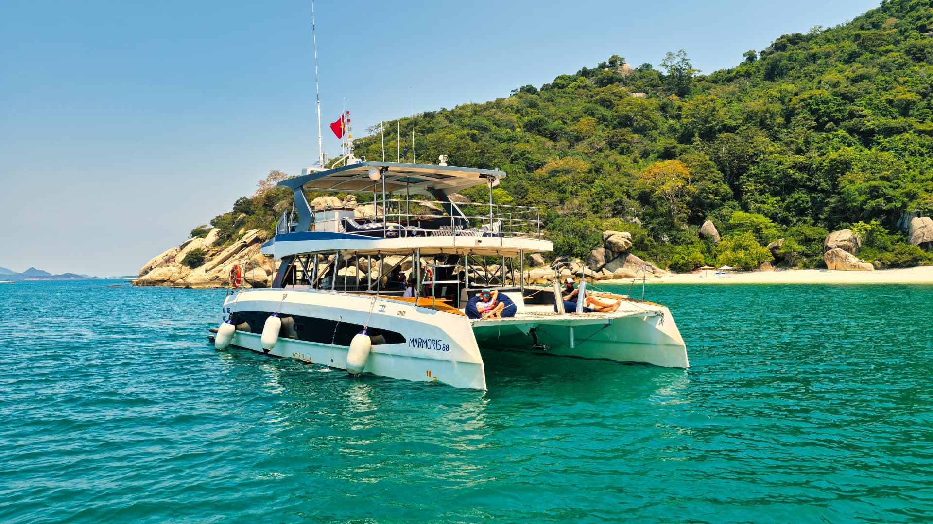 Tropical Yachting